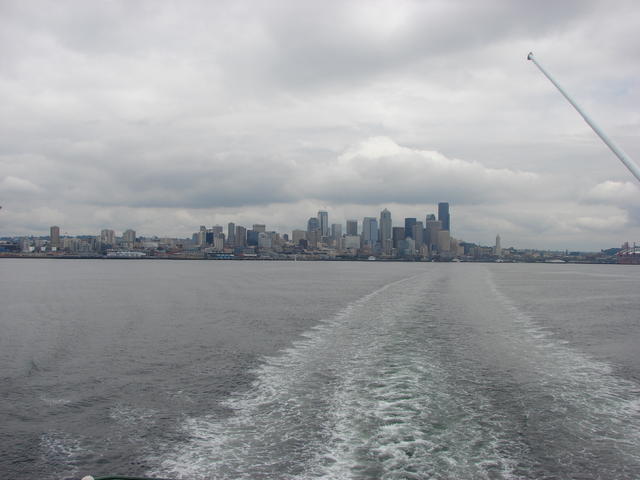 It was awesome to watch Seattle from the ferry.