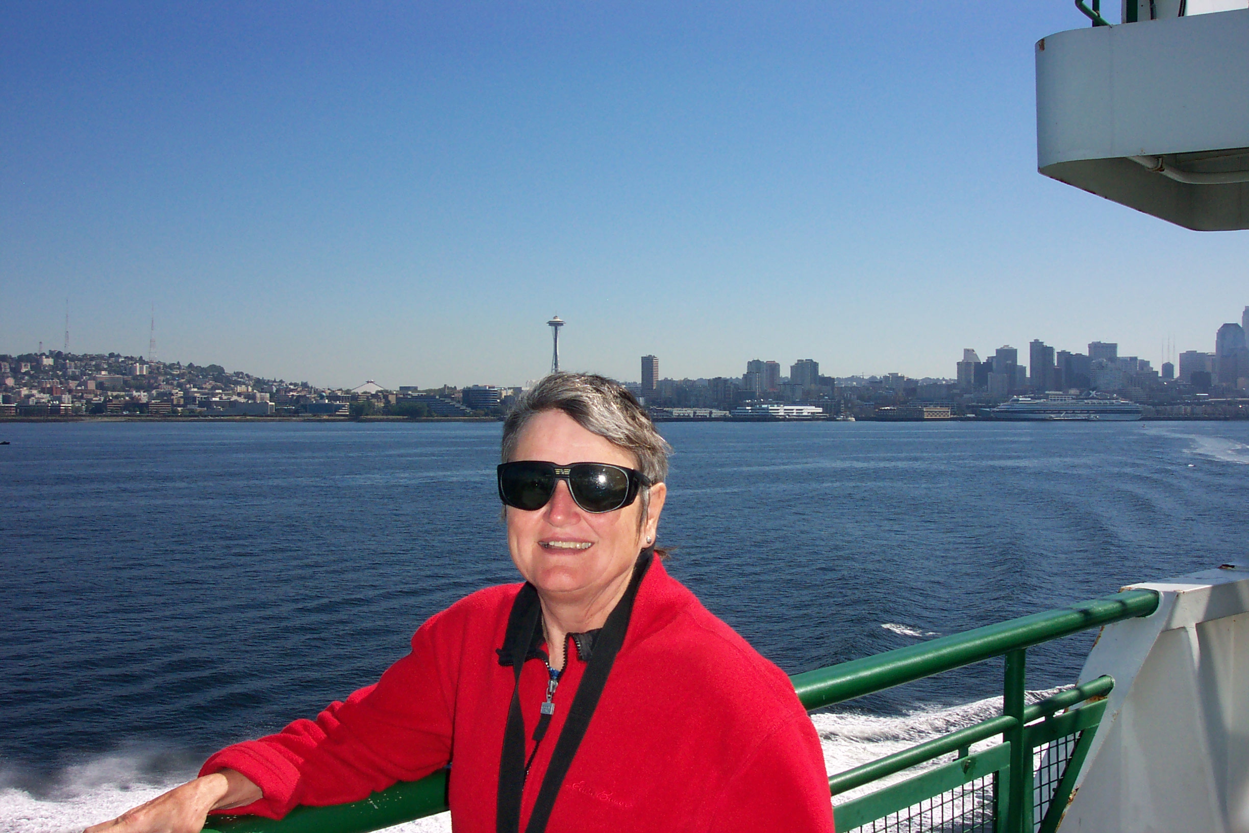 Notice the Space Needle sprouting out of my head?  We meant to do that.