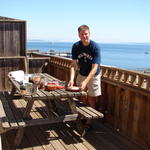 James offered to clean up the lunch and wash the dishes.