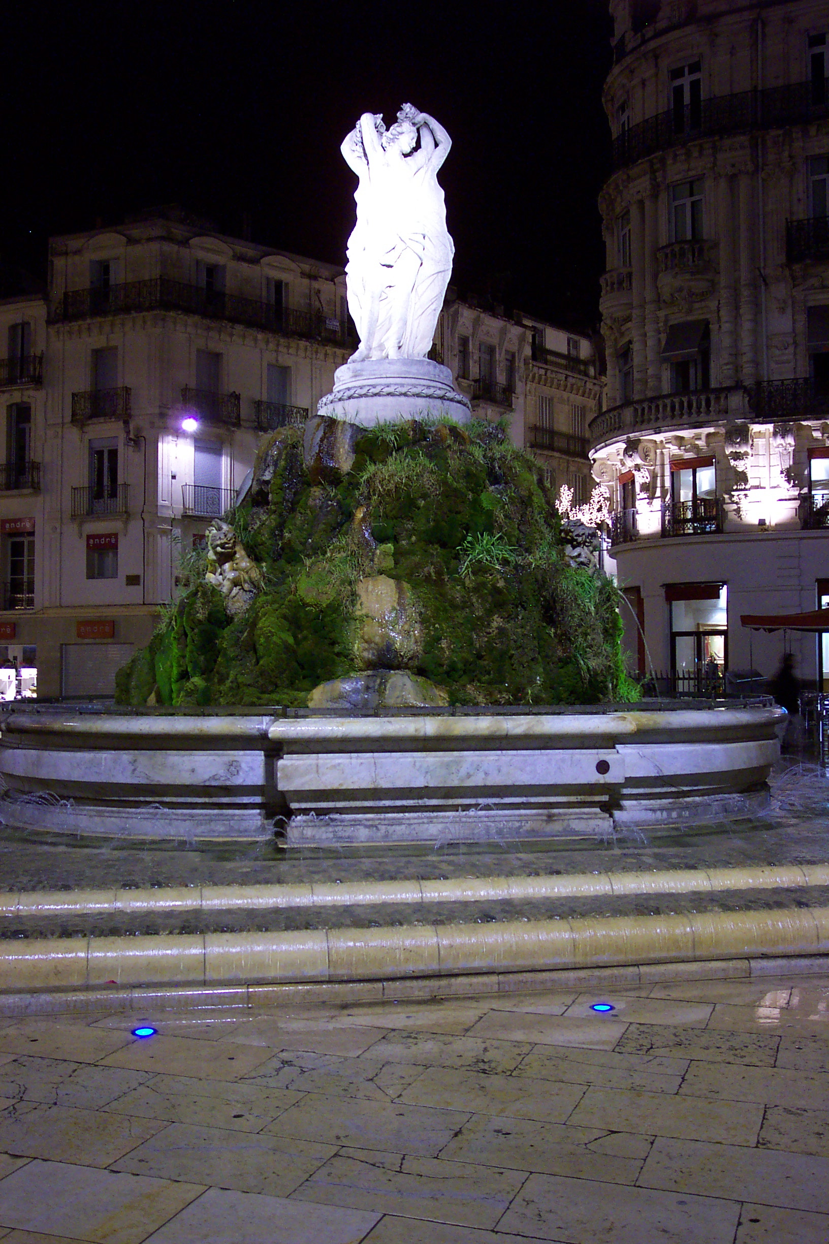 The fountain in the main square was pretty.